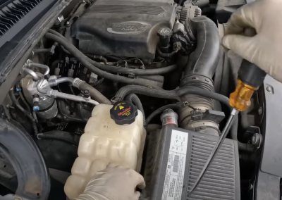 image shows tune up and oil changes in Knoxville, TN